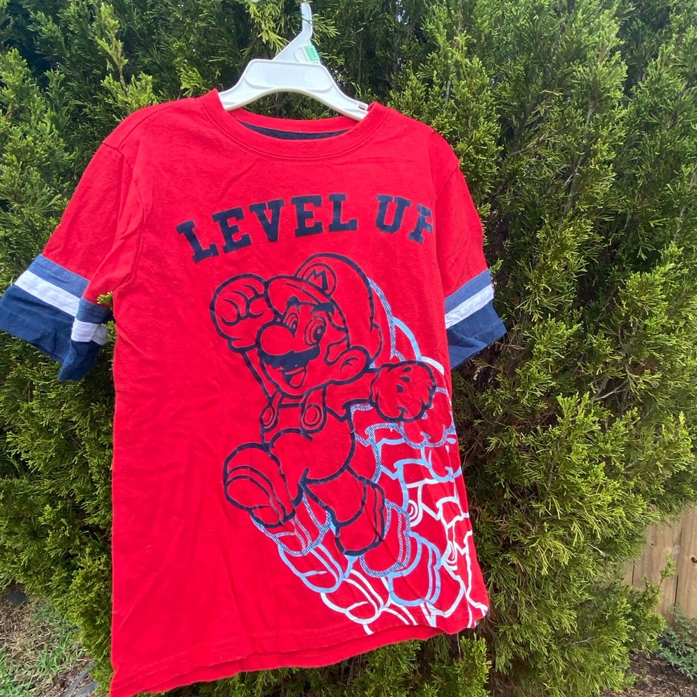Super Mario Boys/Kids Size Medium Red Short Sleeve T Shirt